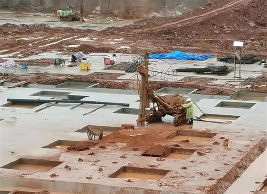 黔南大坝建设案例